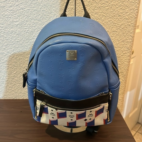 MCM Imprente Monogram Backpack with Detachable clutch - Picture 1 of 10